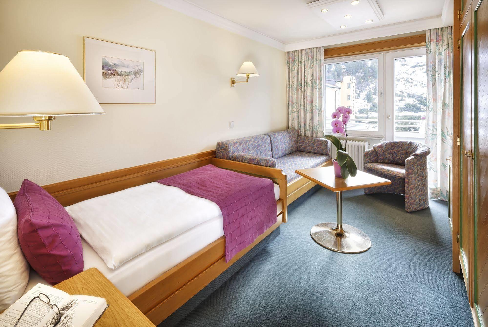 Hotel Alpina 4*