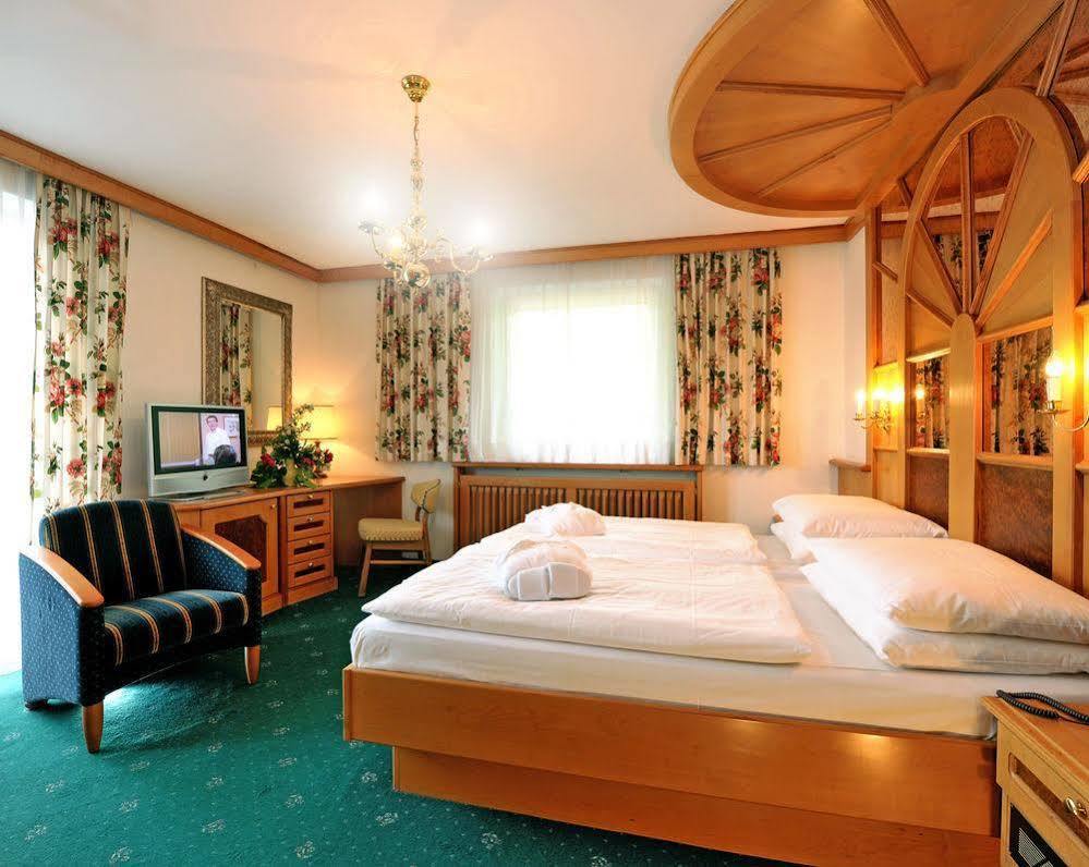 Hotel Alpina 4*